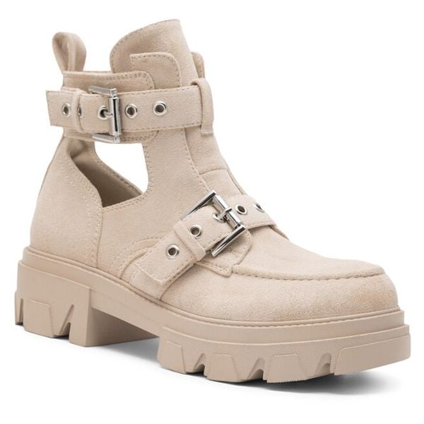 Botki DeeZee. Brązowe botki DeeZee, bez wzorów, bez obcasa, na płaskiej podeszwie, bez zapięcia. Za 84.99 zł.