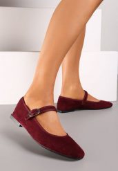 Bordowe Balerinki w Stylu Mary Jane z Kwadratowym Noskiem i Klamerką Nairelle. Czerwone baleriny Born2be, bez wzorów, z jeansu, bez obcasa. Za 54.99 zł.