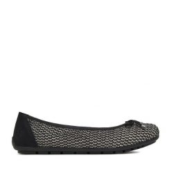 Baleriny Rieker. Czarne baleriny Rieker, bez wzorów, bez obcasa. Za 289.99 zł.