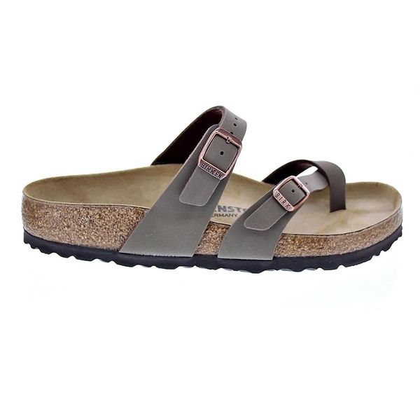 Klapki unisex Birkenstock 071061. Brązowe klapki Birkenstock, bez wzorów, z materiału, bez obcasa. Za 684.00 zł.