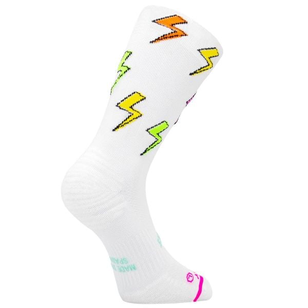 X THUNDER - SKARPETKI DO BIEGANIA. Białe skarpety SPORCKS, bez wzorów, z nylonu. Za 156.00 zł.