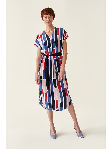 TATUUM Sukienka w kolorze niebieskim rozmiar: 38. Niebieskie sukienki Tatuum, na imprezę, s, bez wzorów, z tkaniny, klasyczne, bez kołnierzyka, bez ramiączek, midi. Za 144.58 zł.