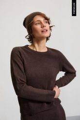 Czapka beanie brązowa. Brązowe czapki MOODO, bez wzorów, z elastanu. Za 49.99 zł.