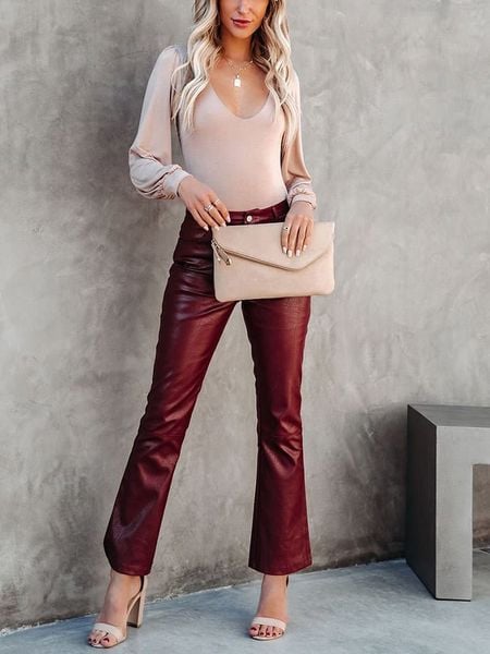 Milan Kiss Bluzka w kolorze beżowym rozmiar: S. Brązowe bluzki Milan Kiss, s, bez wzorów, bez kołnierzyka, bez ramiączek. Za 141.45 zł.