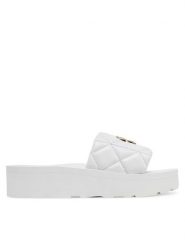 LOVE MOSCHINO Klapki JA28014I1MIE0100 Biały. Białe klapki Love Moschino, bez wzorów, ze skóry, bez obcasa. Za 699.99 zł.
