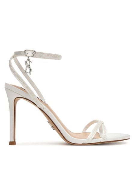 Steve Madden Sandały Jypsey-CNP 11005096 Écru. Sandały Steve Madden, bez wzorów, z materiału, bez obcasa, na szpilce, bez zapięcia. Za 519.99 zł.