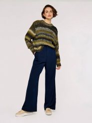 Apricot Sweter w kolorze ciemnozielonym rozmiar: XS. Zielone swetry Apricot, xs, bez wzorów, ze splotem, bez ramiączek. Za 88.23 zł.