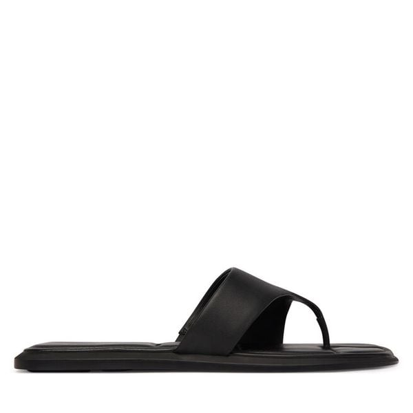 Japonki Calvin Klein. Czarne klapki Calvin Klein, bez wzorów, bez obcasa. Za 359.99 zł.