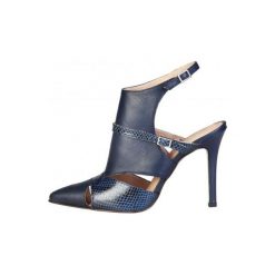 Pierre Cardin Sandały LAETITIA. Sandały Pierre Cardin, bez wzorów, bez obcasa, bez zapięcia. Za 150.00 zł.