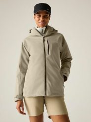 Regatta Kurtka przeciwdeszczowa "Birchdale II" w kolorze beżowym rozmiar: 44. Brązowe kurtki sportowe Regatta, m, bez wzorów, bez kaptura, outdoorowe. Za 217.23 zł.