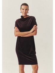 TATUUM Sukienka "Mirati" w kolorze fioletowym rozmiar: XL. Fioletowe sukienki Tatuum, na co dzień, xl, bez wzorów, bez kołnierzyka, bez ramiączek, midi, proste. Za 150.02 zł.