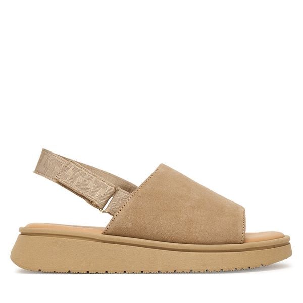 Sandały Tamaris. Brązowe sandały Tamaris, bez wzorów, bez obcasa, na płaskiej podeszwie, bez zapięcia. Za 369.99 zł.