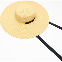 Słomkowy kapelusz ze wstążką - Beżowy. Kapelusze marki Cropp. Za 49.99 zł.