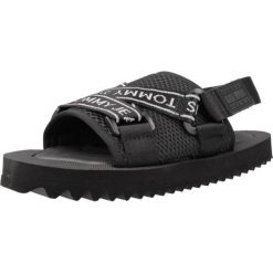 Sandały TOMMY JEANS EN0EN02462 Czarny. Czarne sandały TOMMY HILFIGER, bez wzorów, z jeansu, bez obcasa, bez zapięcia. Za 226.99 zł.