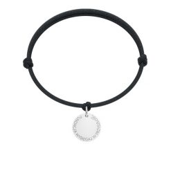 Bransoletka z posrebrzanym medalikiem Fundacja Wybiegaj w Przyszłość na grubym czarnym sznurku. Czarne bransoletki Lilou, posrebrzane. Za 129.00 zł.