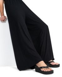 Klapki dla Kobiety MELLIE III Czarny. Czarne klapki Roxy, bez wzorów, z materiału, bez obcasa. Za 149.99 zł.