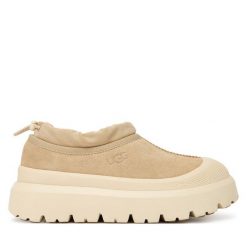 Śniegowce Ugg. Brązowe trapery i śniegowce UGG. Za 749.99 zł.