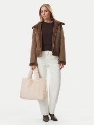 Guess Torebka W6BZ14 W4361 Kremowy. Białe torebki klasyczne Guess, z aplikacjami, z materiału, bez dodatków. Za 394.99 zł.