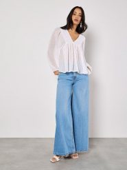 Apricot Bluzka w kolorze białym rozmiar: XS. Białe bluzki Apricot, xs, bez wzorów, bez kołnierzyka, bez ramiączek. Za 82.99 zł.