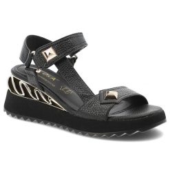 Sandały damskie S.Barski, ze skóry naturalnej na grubej platformie z ozdobnymi złotymi detalami, czarne, CR61-3070. Czarne sandały S.BARSKI, bez wzorów, ze skóry, bez obcasa, na koturnie, bez zapięcia. Za 289.00 zł.