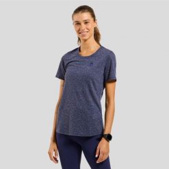Koszulka damska Odlo ESSENTIAL LINENCOOL T-shirt. Niebieskie t-shirty Odlo, bez wzorów, bez kołnierzyka, bez ramiączek. Za 213.76 zł.