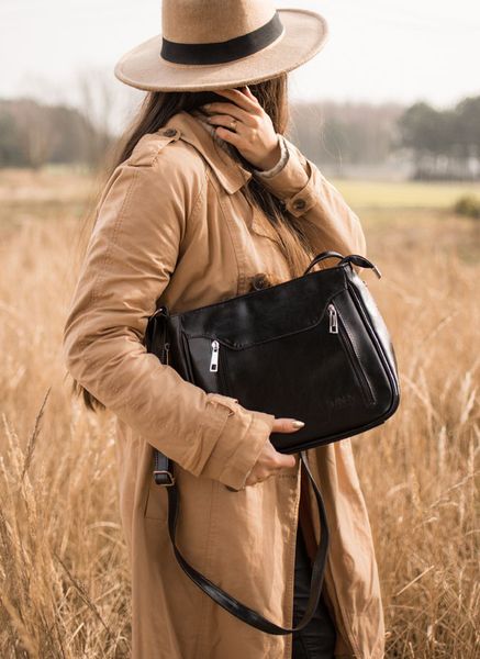 Listonoszka skórzana DAN-A t463 czarna. Czarne torebki klasyczne DAN-A, bez wzorów, ze skóry, bez dodatków. Za 279.99 zł.