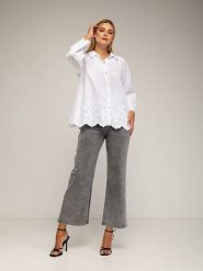 Tantra Bluzka w kolorze białym rozmiar: onesize. Białe bluzki Tantra, bez wzorów, z bawełny, bez kołnierzyka, bez ramiączek. Za 173.99 zł.