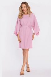 Elegancka trapezowa sukienka oversize różowa. Czerwone sukienki MOE, na co dzień, s, bez wzorów, z materiału, eleganckie, bez kołnierzyka, bez ramiączek, oversize. Za 349.00 zł.