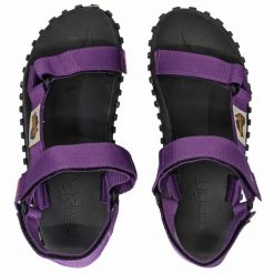 Sandały damskie GUMBIES SCRAMBLER SANDAL. Fioletowe sandały Gumbies, bez wzorów, sportowe, bez obcasa, bez zapięcia. Za 99.99 zł.