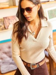 Olalook Koszulka w kolorze beżowym rozmiar: onesize. Brązowe bluzki Olalook, bez wzorów, ze splotem, bez kołnierzyka, bez ramiączek. Za 39.99 zł.