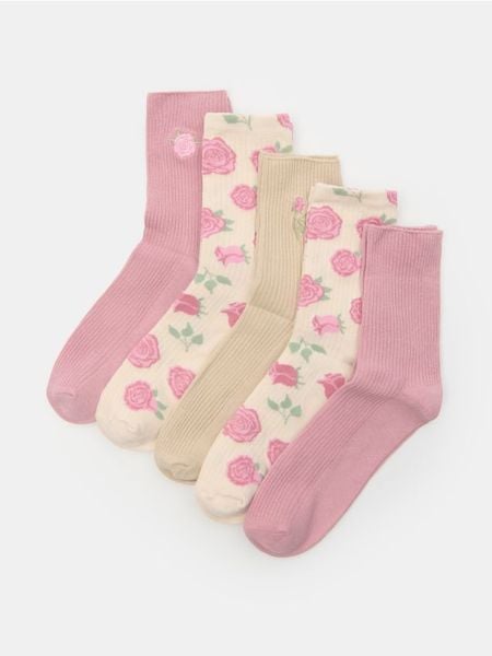 Skarpetki ze wzorem 5 pack - różowy. Czerwone skarpety Sinsay, bez wzorów. Za 19.99 zł.
