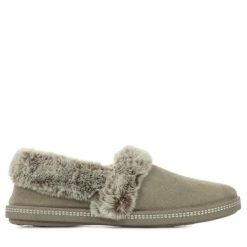 Kapcie damskie Skechers Cozy Campfire Team Toasty. Brązowe obuwie domowe Skechers, bez wzorów, z materiału, bez zapięcia. Za 198.00 zł.