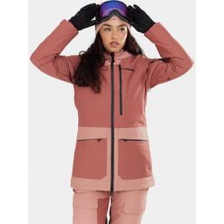 Kurtka Narciarska Damska Fundango Poplar ECO. Czerwone kurtki narciarskie FUNDANGO, bez wzorów, bez kaptura, narciarskie. W wyprzedaży za 499.00 zł.