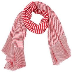 S.Oliver Szalik 39.802.91.8230 .33G1 Cherry Pop Stripe s. Czerwone szaliki S.Oliver, bez wzorów. W wyprzedaży za 71.00 zł.