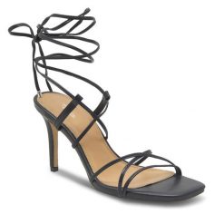Sandały DeeZee. Czarne sandały DeeZee, bez wzorów, bez obcasa, na szpilce, bez zapięcia. Za 119.99 zł.