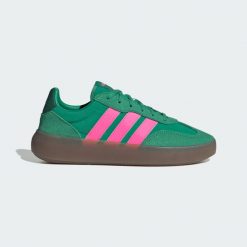 Buty Barreda Decode. Czerwone trekkingi Adidas, ze skóry, trekkingowe. Za 295.99 zł.