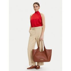 Torebka LOVE MOSCHINO. Brązowe torebki klasyczne Love Moschino, bez wzorów, bez dodatków. Za 1,049.00 zł.