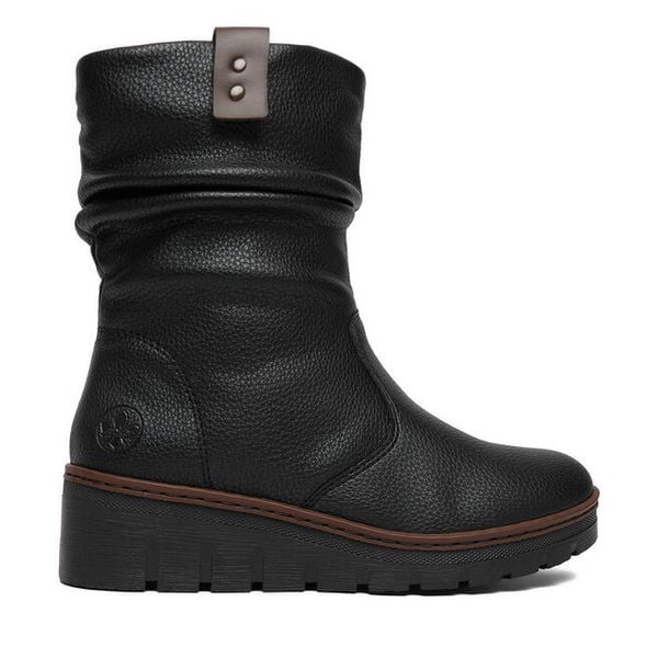 Kozaki Rieker. Czarne kozaki Rieker, bez obcasa, na koturnie, bez zapięcia. Za 379.99 zł.