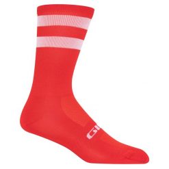 GIRO skarpety rowerowe COMP HIGH RISE bright red. Czerwone skarpety GIRO, bez wzorów, z tkaniny. W wyprzedaży za 83.05 zł.