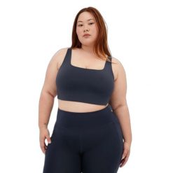 Kobiałka z kwadratowym dekoltem Girlfriend Collective Tommy. Niebieskie bielizna sportowa GIRLFRIEND COLLECTIVE, xl, bez wzorów. Za 257.50 zł.