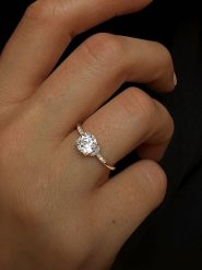 OR Carats Złoty pierścionek z diamentem i kamieniem szlachetnym rozmiar: 60. Żółte pierścionki OR Carats, z diamentem, złote. Za 942.20 zł.