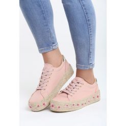 Różowe Espadryle Life Force. Czerwone espadryle Born2be, bez wzorów, bez obcasa, na platformie, bez zapięcia. Za 29.99 zł.