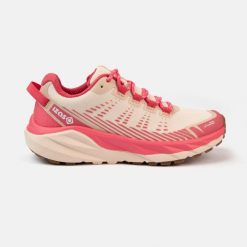 Buty wielofunkcyjne UDINE – oddychające, amortyzowane i zapewniające maksymalną. Brązowe trekkingi Izas, z materiału, na fitness i siłownię. Za 322.99 zł.