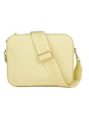 COCCINELLE Skórzana torebka w kolorze żółtym - 21,5 x 17 cm rozmiar: onesize. Żółte torby na ramię Coccinelle, bez wzorów, z materiału, na ramię, bez dodatków. Za 632.42 zł.