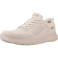 Buty SKECHERS BOBS SQUAD CHAOS Beżowy. Brązowe obuwie sportowe Skechers, bez zapięcia, trekkingowe, Skechers Sport. Za 360.74 zł.