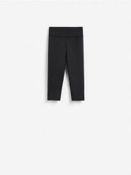 Legginsy capri - czarny. Czarne legginsy Reserved, l, bez wzorów, z dzianiny. Za 69.99 zł.
