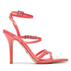Sandały Guess. Czerwone sandały Guess, z aplikacjami, bez obcasa, na szpilce, bez zapięcia. Za 419.99 zł.