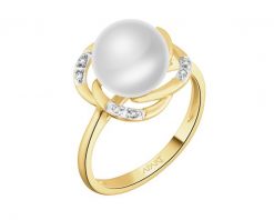 Pierścionek z żółtego złota z diamentami i perłą - próba 585. Żółte pierścionki Apart, z diamentem, złote. Za 3,090.00 zł.