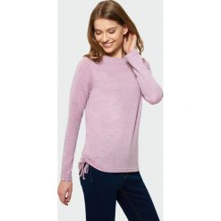 Klasyczny sweter z wiązaniem z boku. Swetry Greenpoint, bez wzorów, z elastanu, bez ramiączek. Za 39.99 zł.
