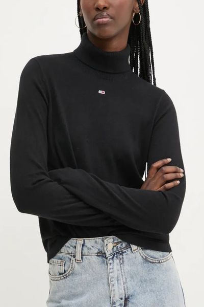 TOMMY JEANS Czarny damski golf, Rozmiar XL. Czarne golfy Tommy Jeans, s, bez wzorów, z jeansu, bez ramiączek. W wyprzedaży za 239.99 zł.